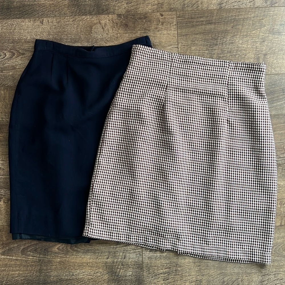 Women’s Pencil Skirt Bundle, 20 inch length
Navy size 6

Plaid size 11 (juniors)